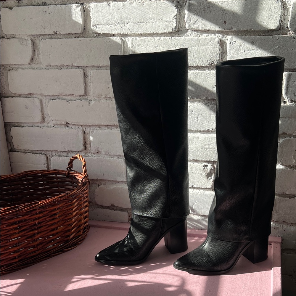 Women's Black Knee-High Leather Boots size 4 fold over boot - Picture 4 of 6